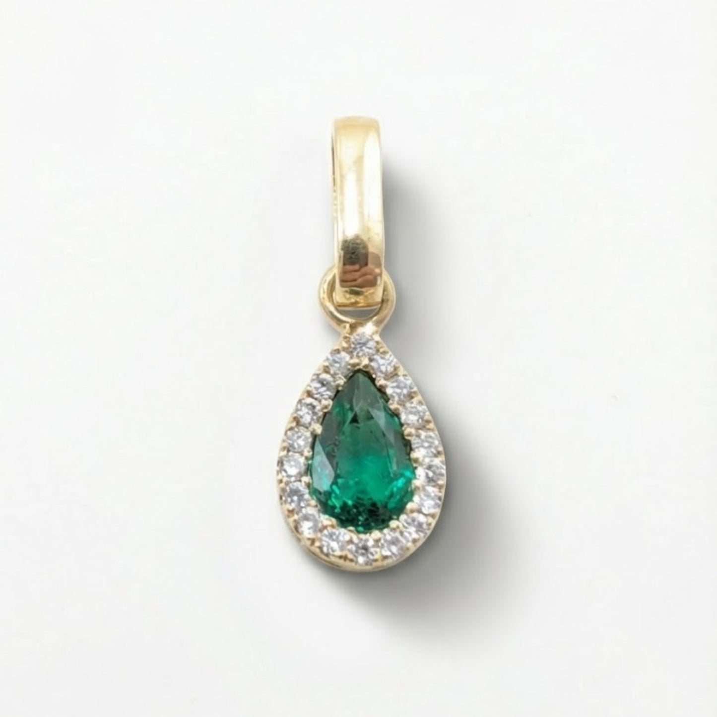 Dije Lagrima Esmeralda y Diamantes