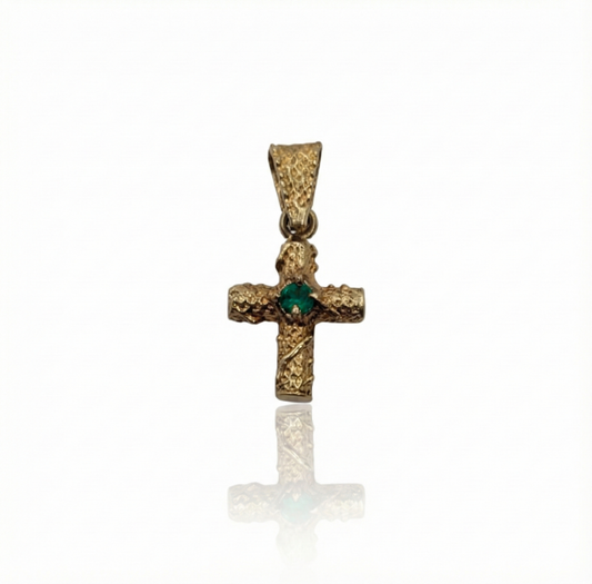 Dije cruz y esmeralda central