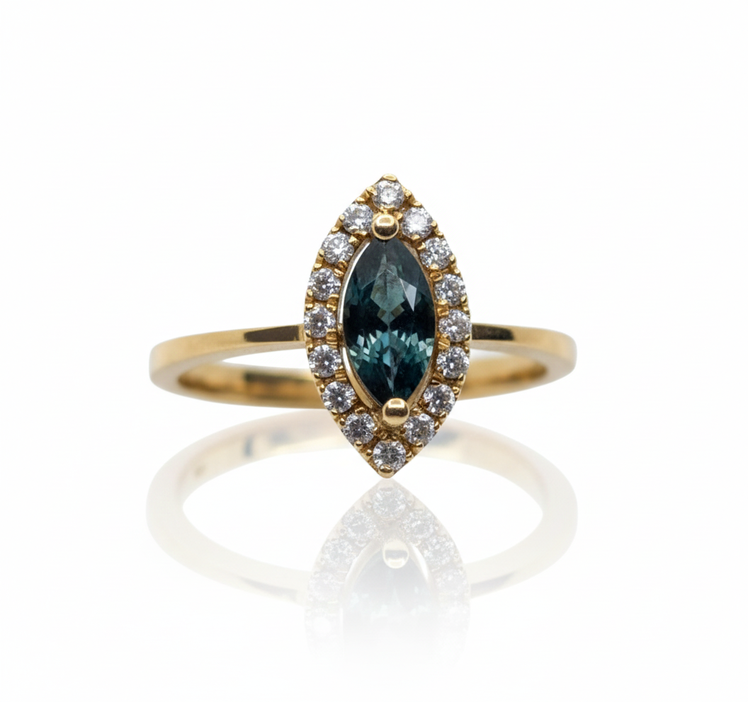 Anillo zafiro marquise